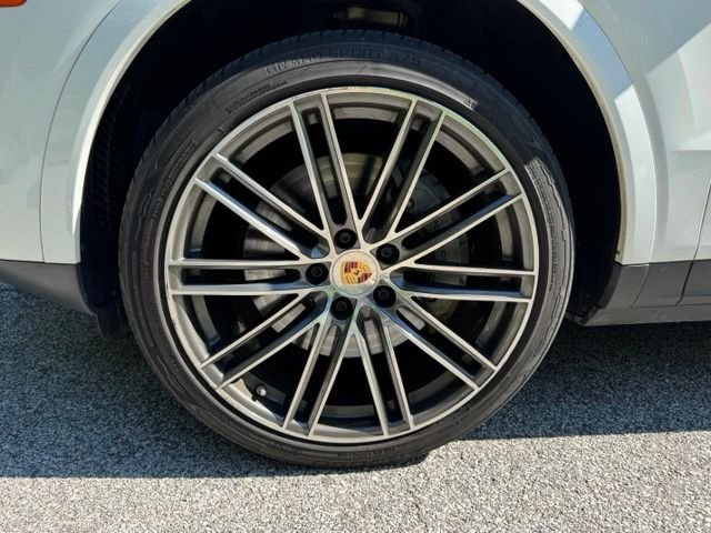 Used 2019 Carrara White Metallic Porsche S image 2