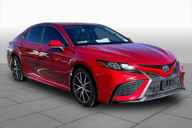 Certified Used 2022 SUPERSONIC RED Toyota  image 3