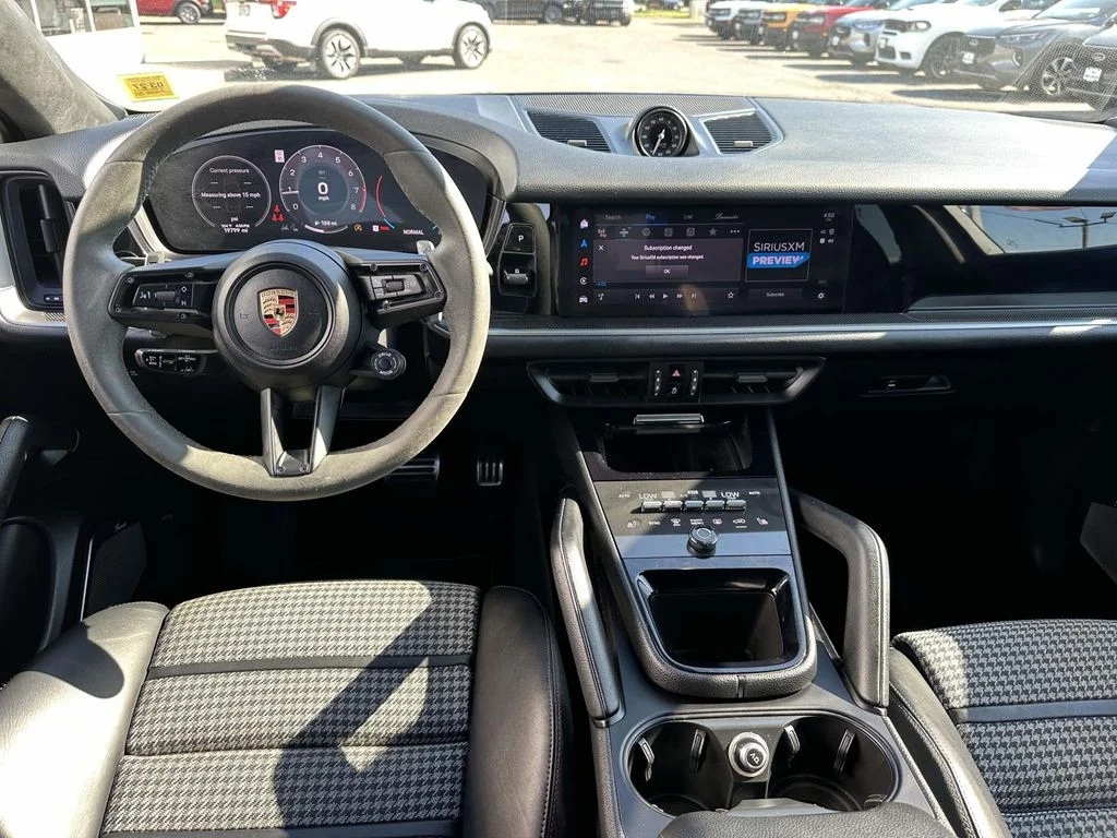 Used 2024 Chalk Porsche S image 20