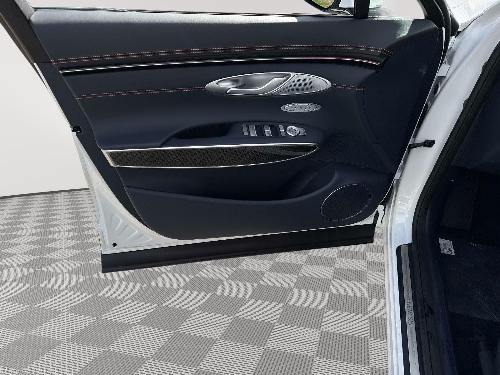 2026 GENESIS GV70 Sport Prestige - Photo 18