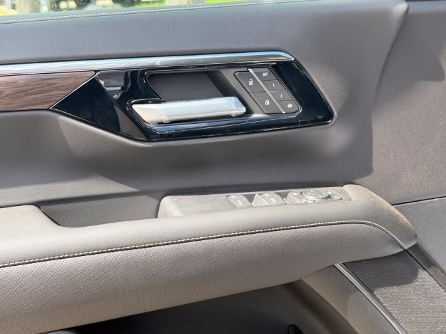 New 2026 Black Chevrolet Premier image 19