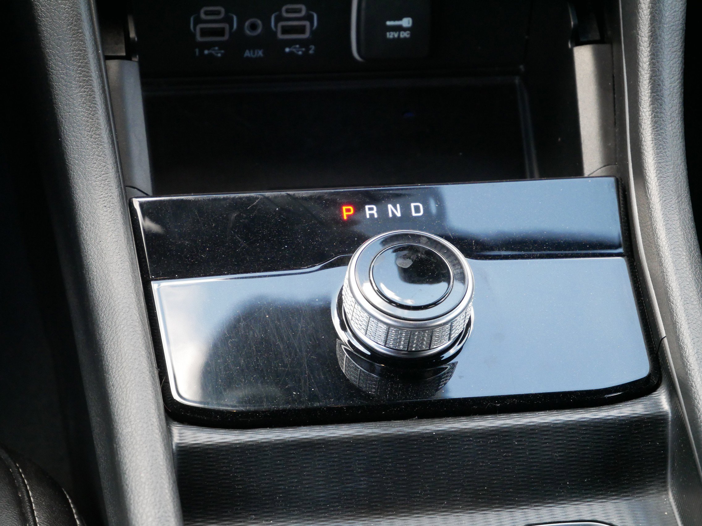 Used 2024 Diamond Black Crystal Pearlcoat Jeep Altitude image 16