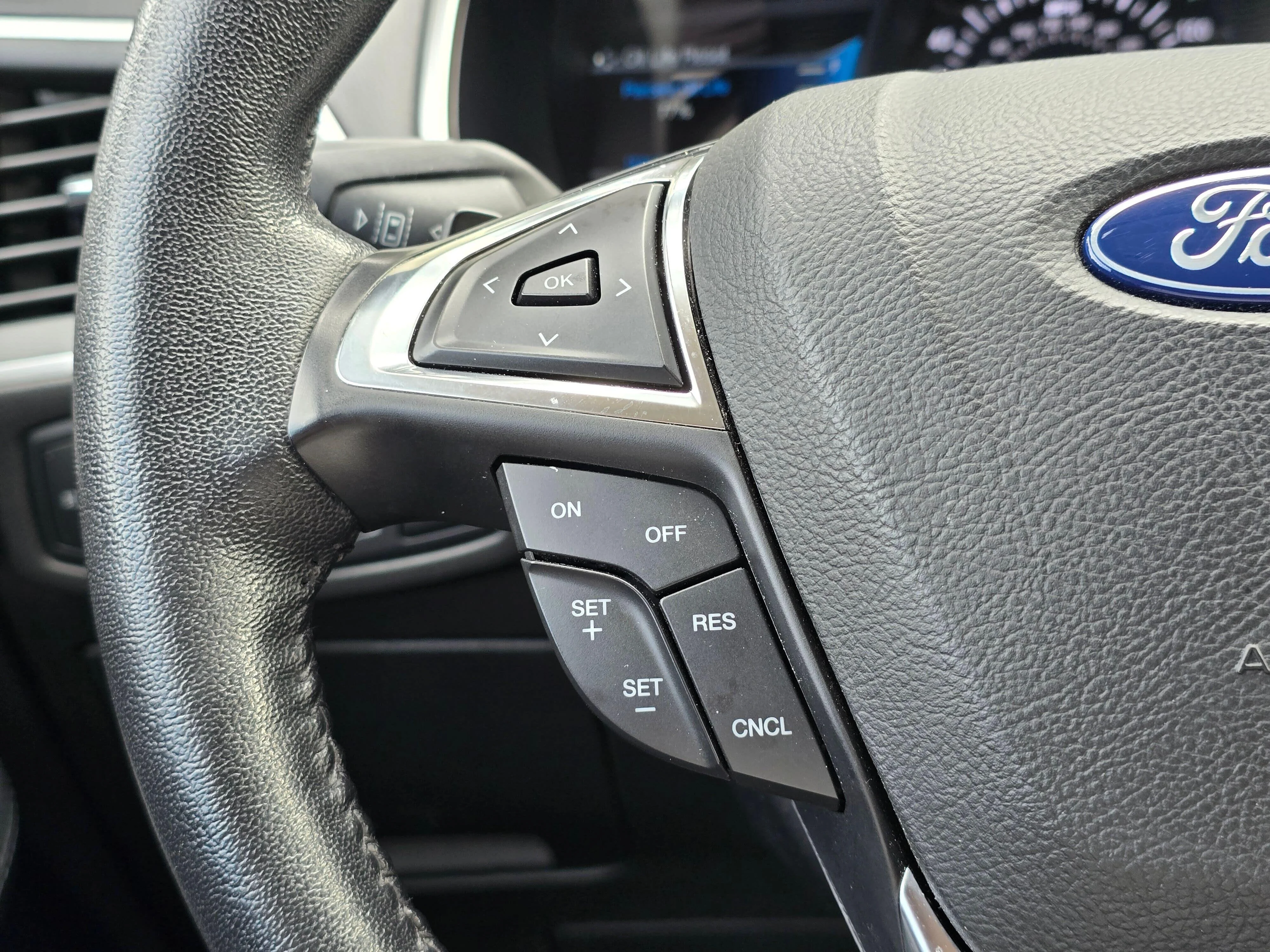 Used 2019 Ingot Silver Metallic Ford SEL image 16