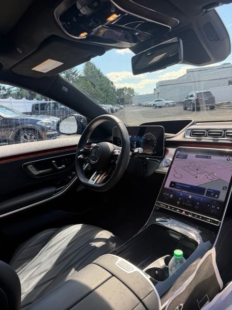 New 2026  Mercedes-Benz S 63 E AMG® image 8