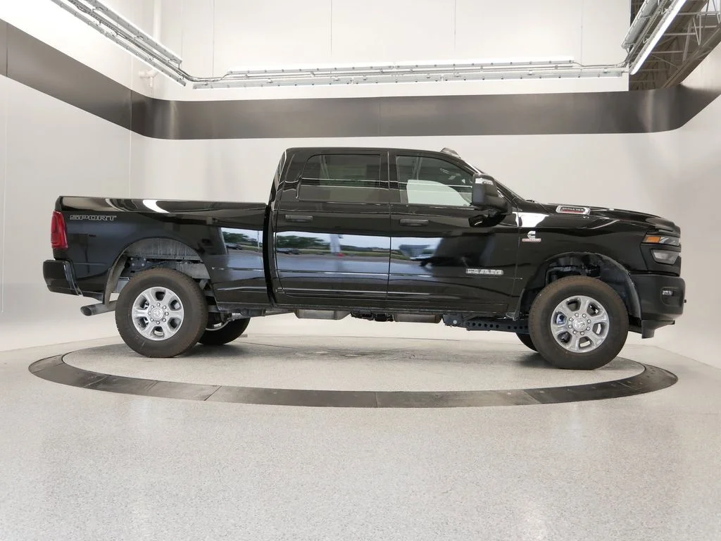 New 2026 Diamond Black Crystal Pearl-Coat Exterior Paint Ram Big Horn image 44