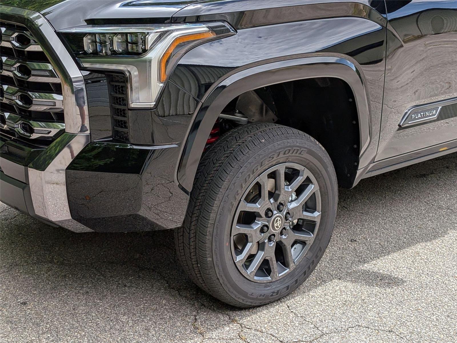 2025 Toyota Tundra Platinum - Photo 8