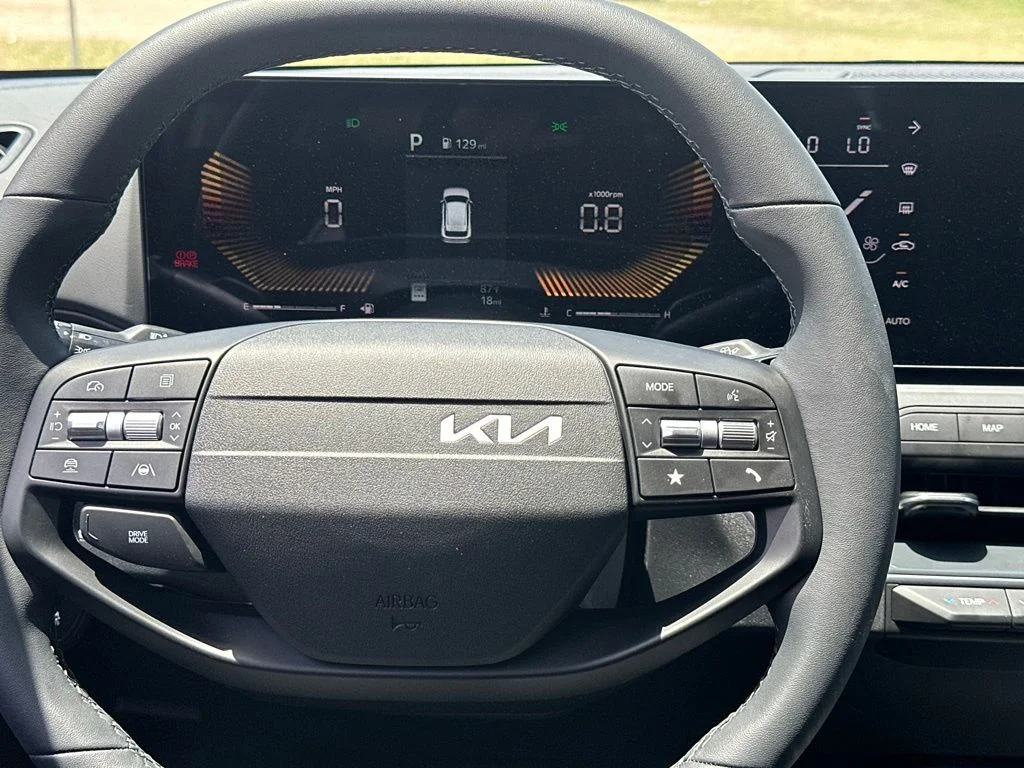 New 2026 White Kia EX image 11