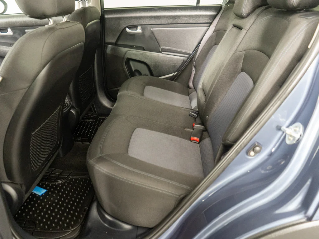 Used 2015 Blue Kia LX image 11