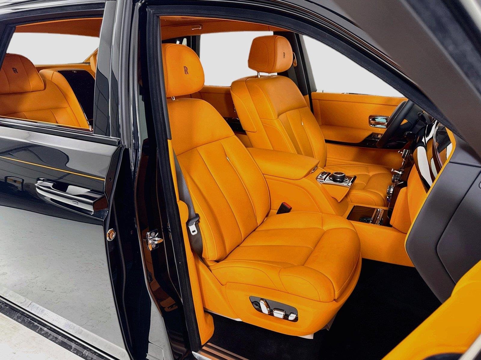 Used 2027 Black Diamond Rolls-Royce Sedan | Full Carbon Mansory Widebody image 34