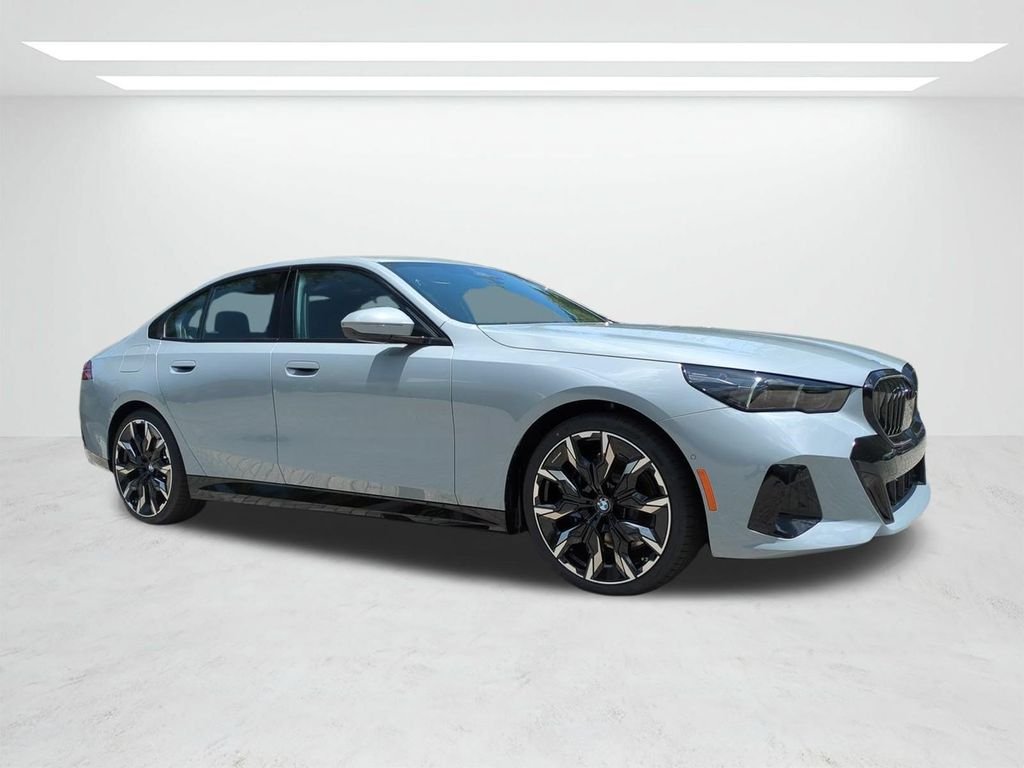 New 2027 Brooklyn Grey Metallic BMW 530i image 2