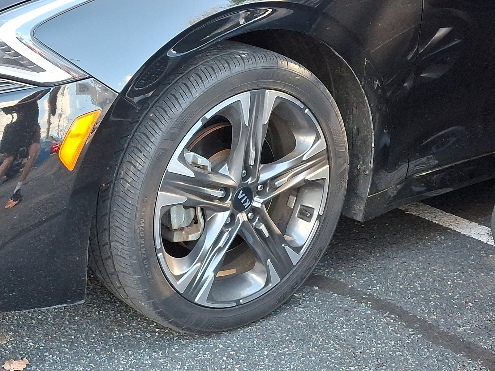 Used 2021 Ebony Black Kia EX image 4