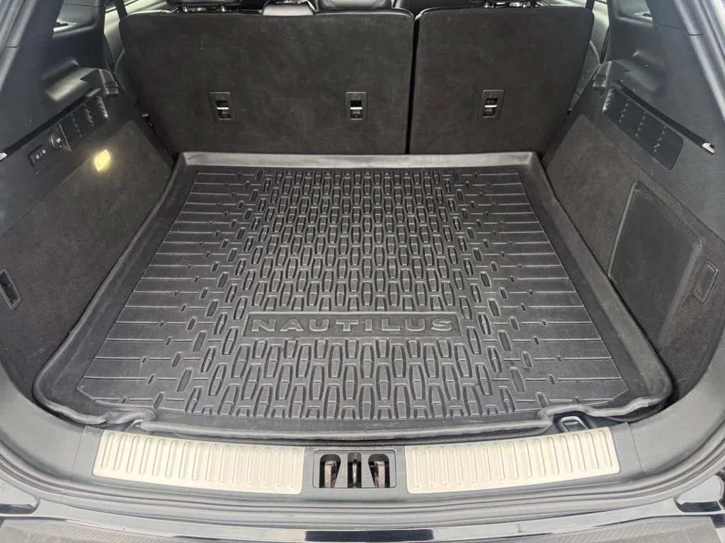 Used 2019 Black Lincoln Reserve image 50