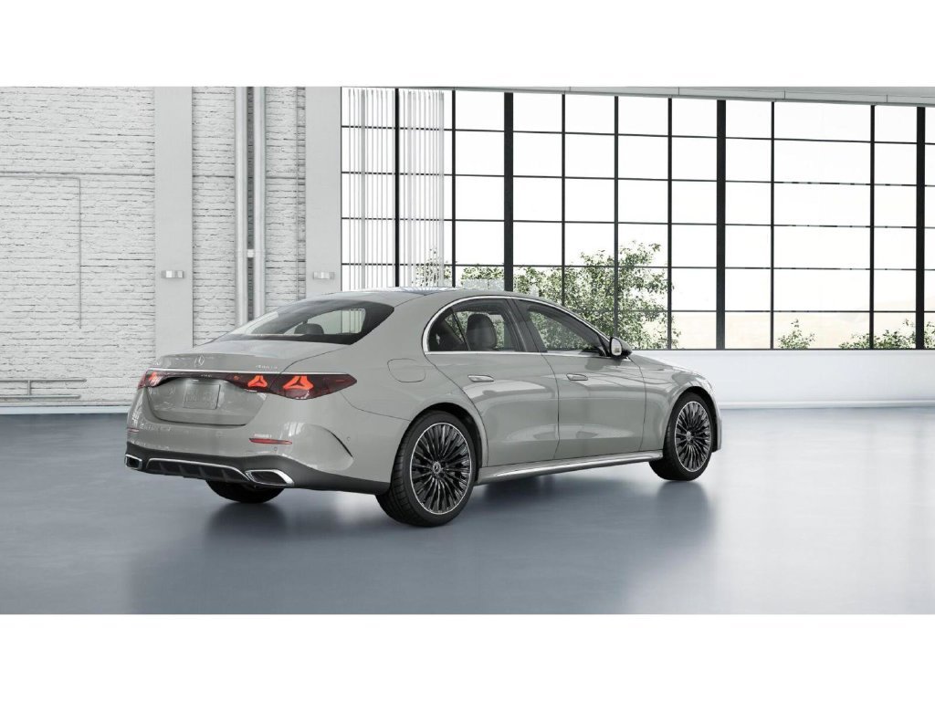 New 2027 MANUFAKTUR Alpine Grey Mercedes-Benz E 450 image 21