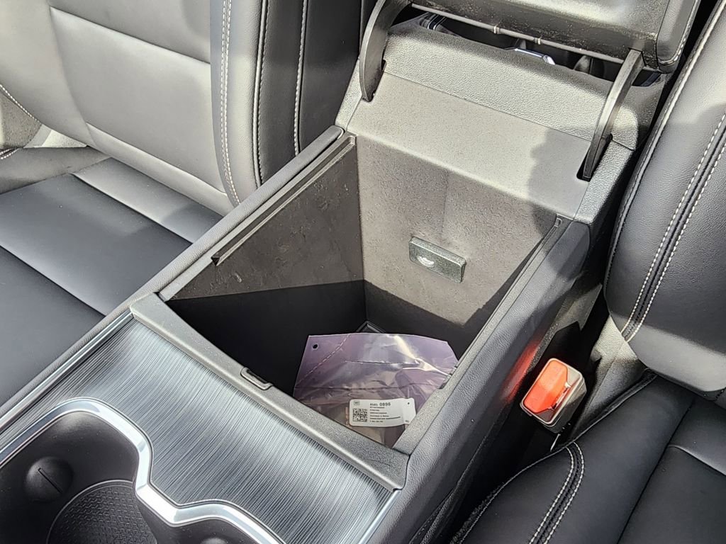 2026 GMC Acadia Elevation - Photo 34