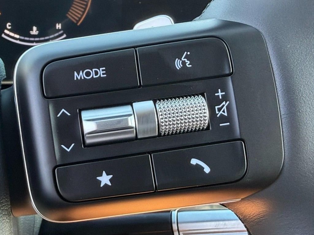 New 2027 Gray Hyundai SEL AWD image 27