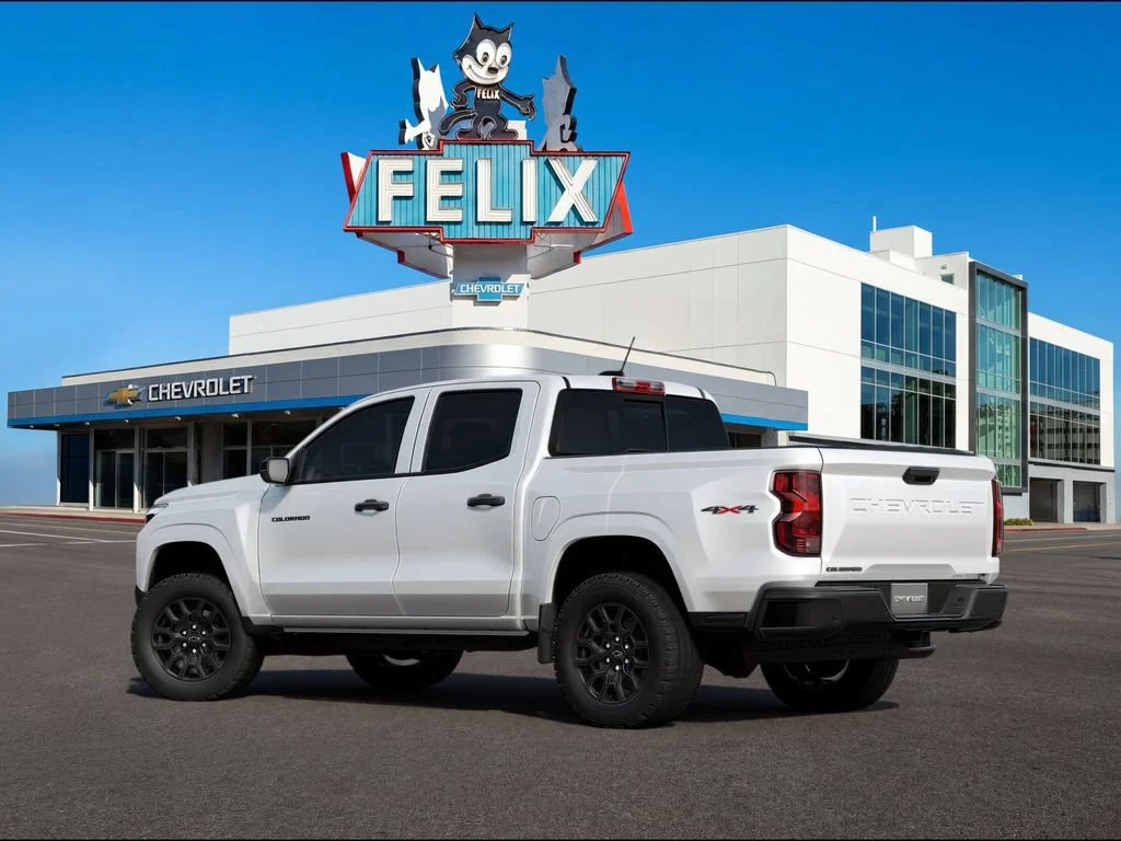 New 2026 Summit White Chevrolet WT image 2