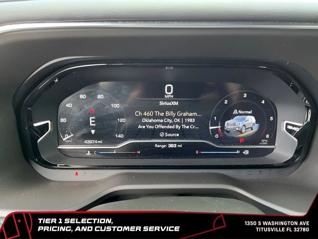 Used 2024 Summit White GMC Denali image 27