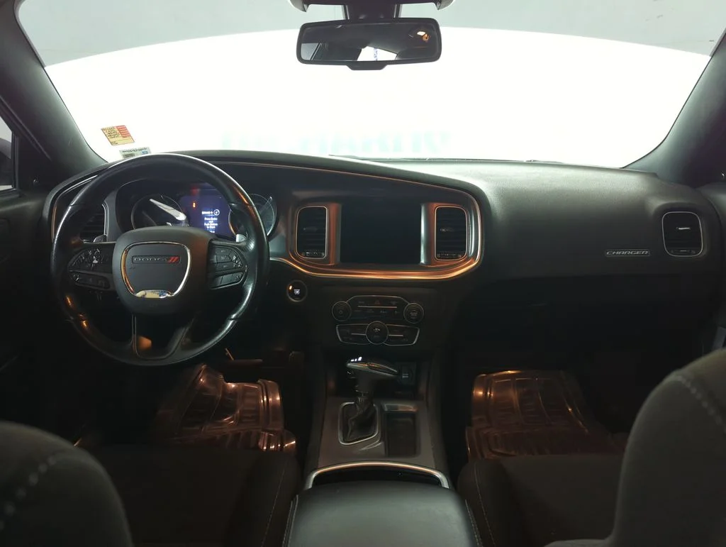Used 2021 Triple Nickel Clearcoat Dodge R/T image 10
