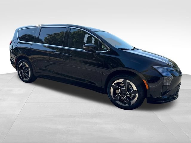 2027 Chrysler Pacifica Limited