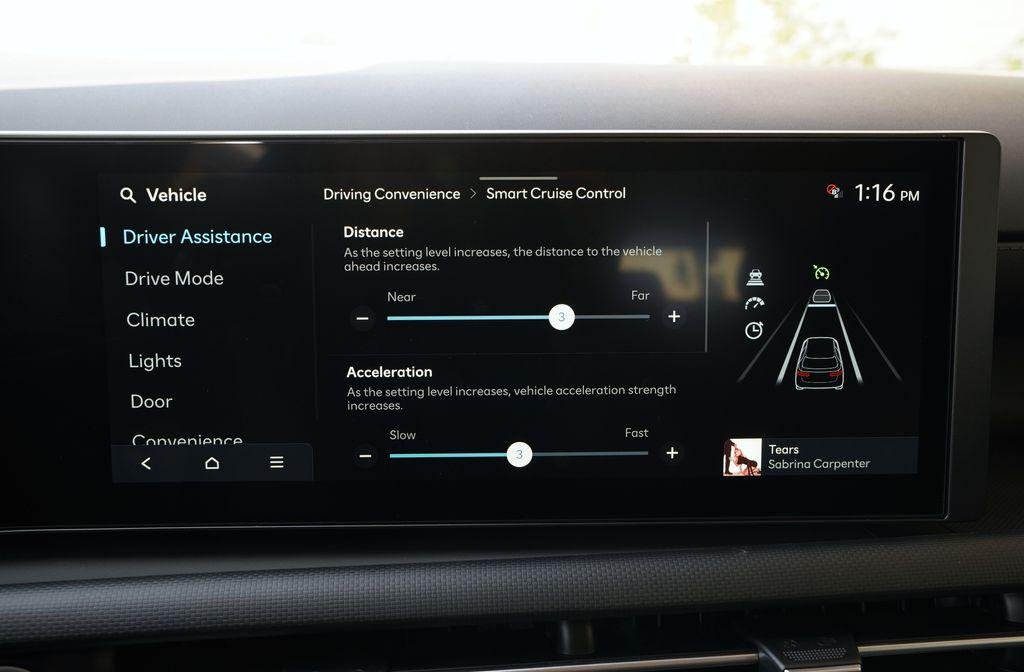 New 2026 Phantom Black Hyundai SE image 17