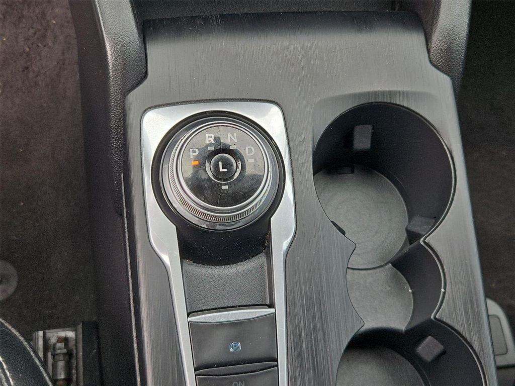 Used 2020 Silver Ford SEL image 8