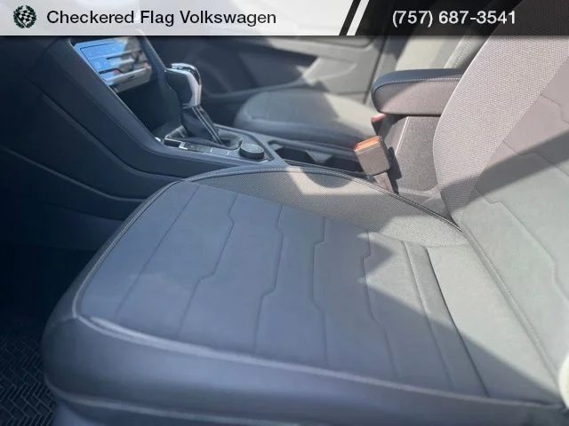 New 2026 Gray Volkswagen 1.5T SE Black image 23