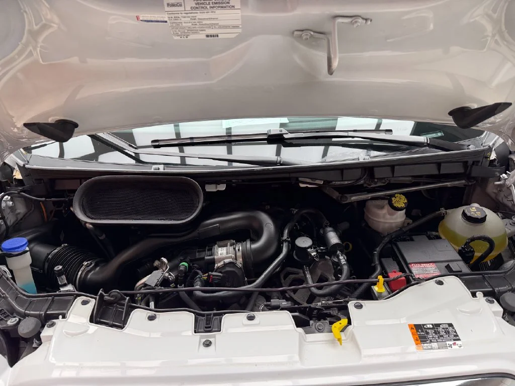 Certified Used 2025 Oxford White Ford Base image 32