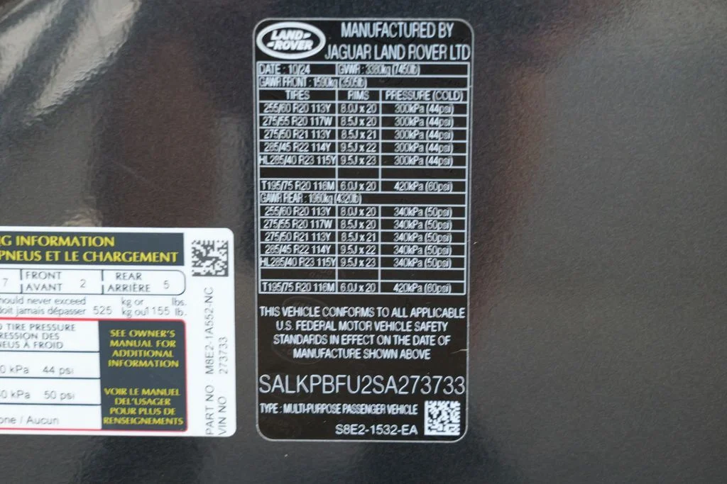 Used 2025 Gray Land Rover SE image 64
