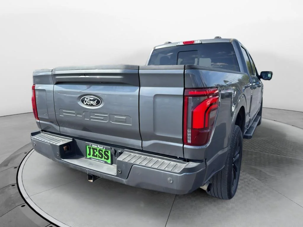 Used 2025 Gray Metallic Ford LARIAT image 8