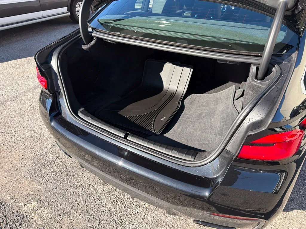 Used 2023 Black BMW M550i xDrive image 9