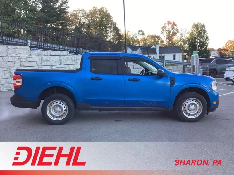 Used 2022 Blue Metallic Ford XL image 8
