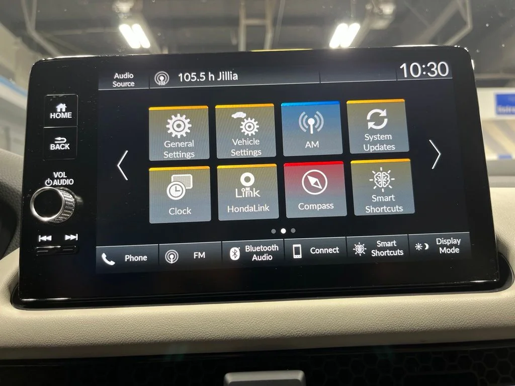 Used 2025 Lunar Silver Metallic Honda AWD EX-L image 20