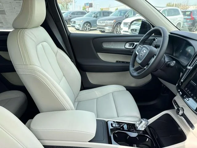 New 2026 Aurora Silver Volvo Ultra image 13