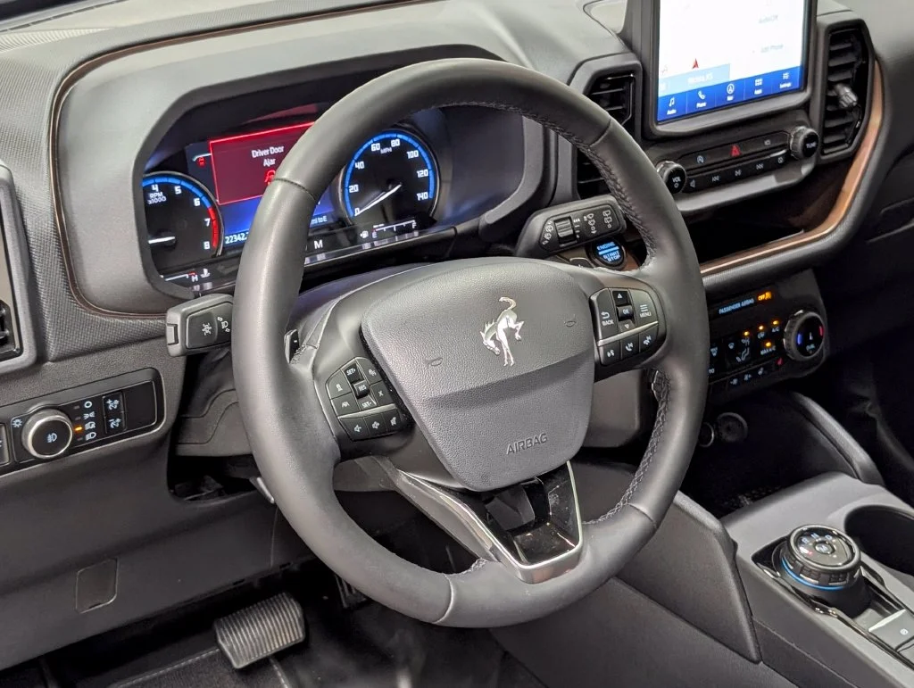 Certified Used 2024 Oxford White Ford Badlands image 9