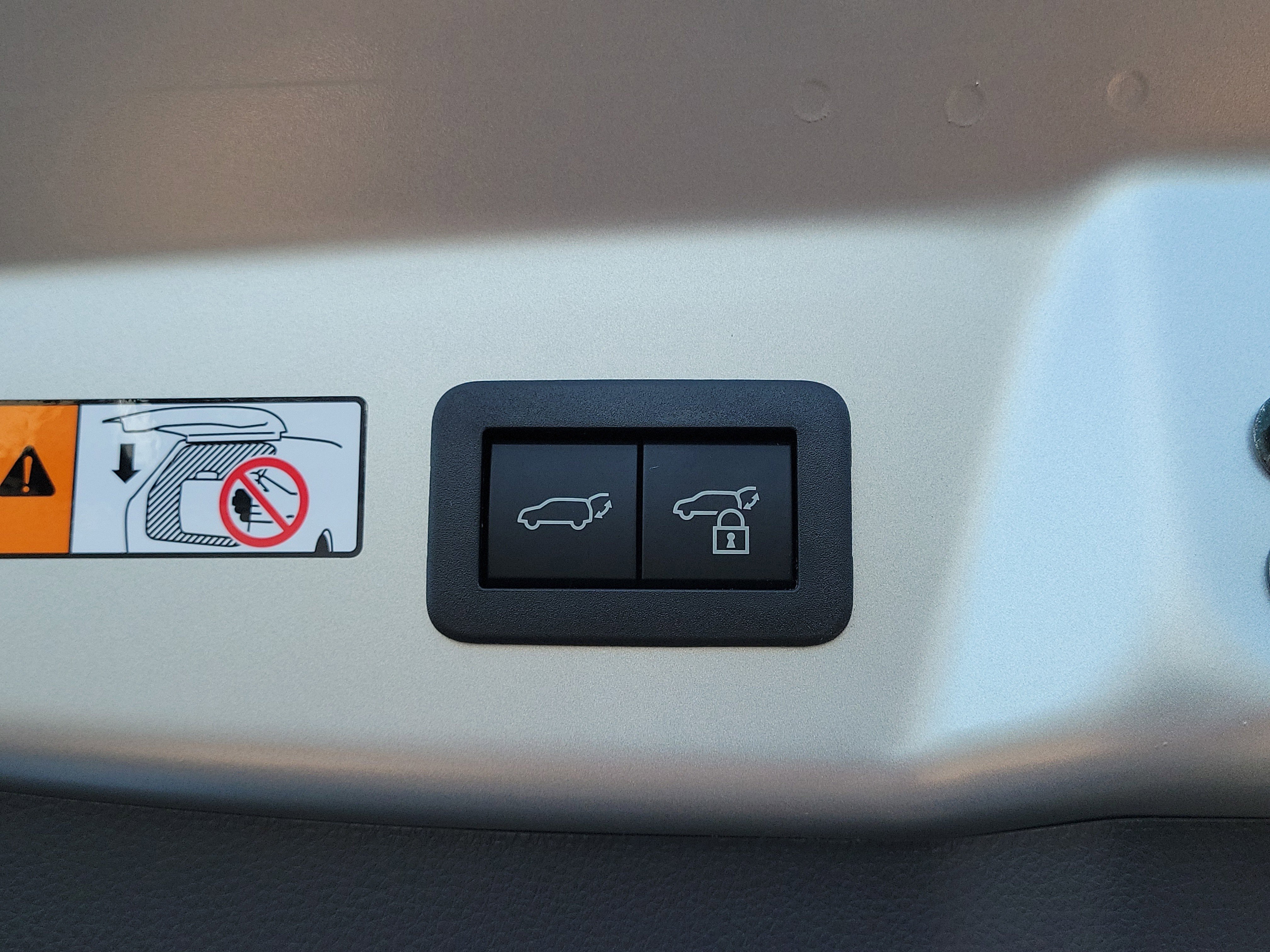 2026 Toyota Prius Plug-in Hybrid XSE Premium - Photo 9
