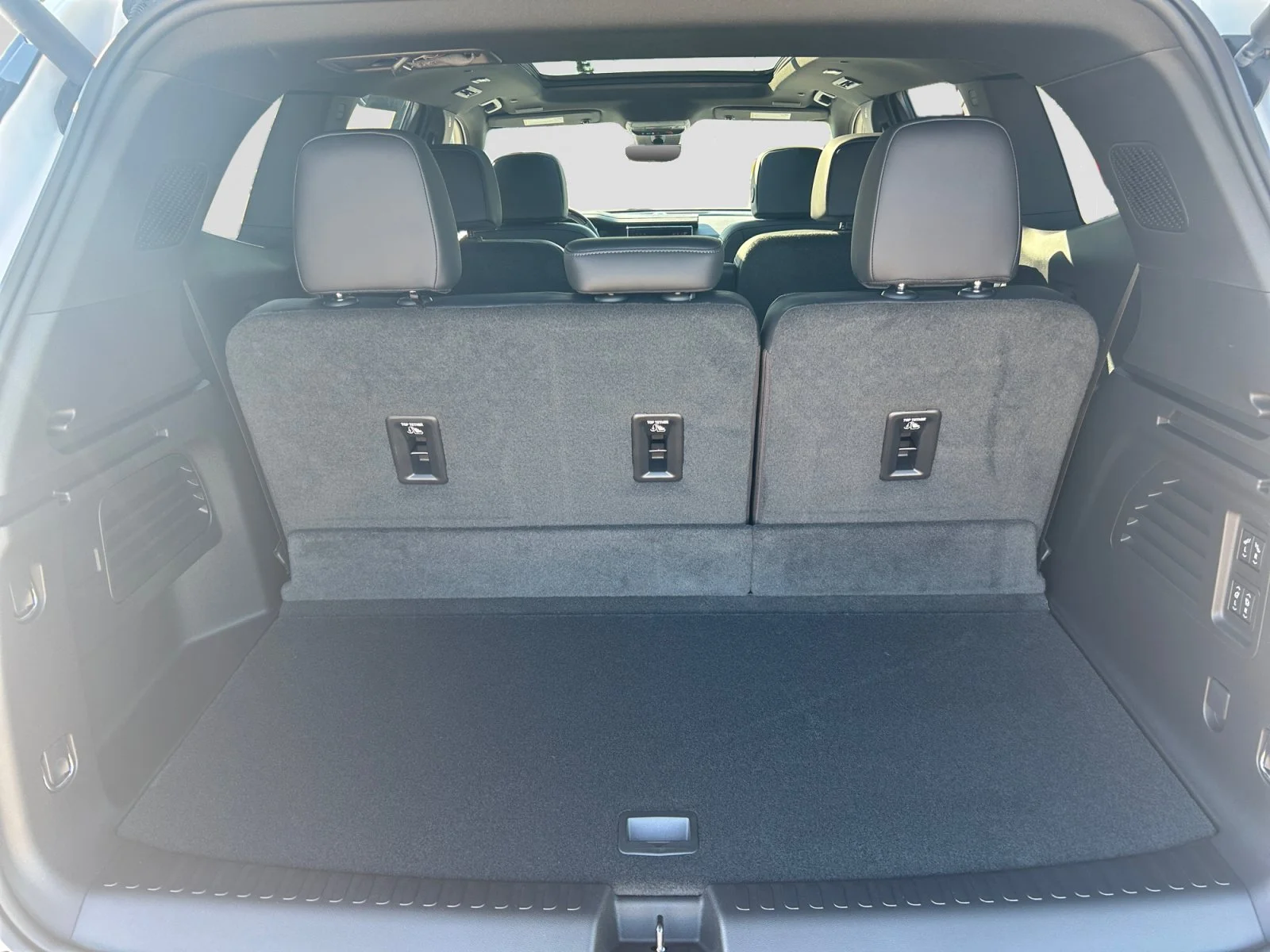 New 2027 Summit White GMC Denali AWD image 10