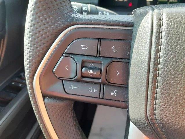 Used 2025 Underground Toyota SR5 image 14