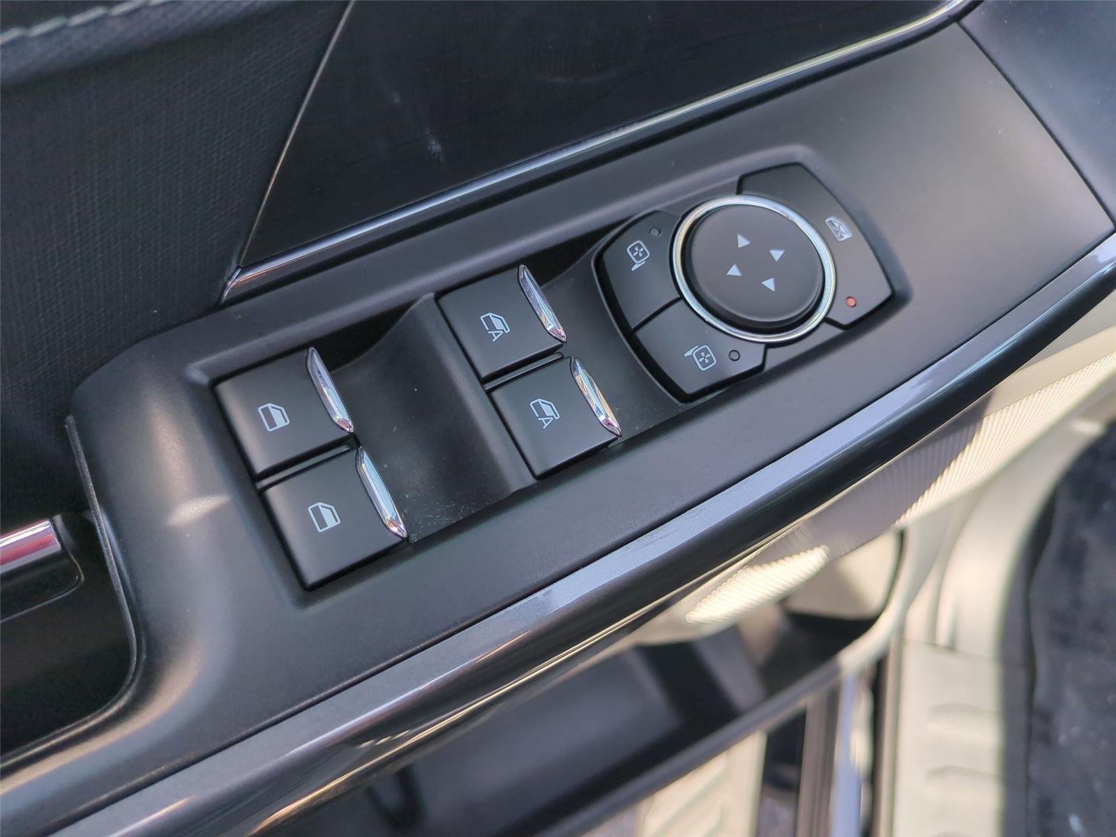 Used 2022 Agate Black Metallic Ford XLT image 16