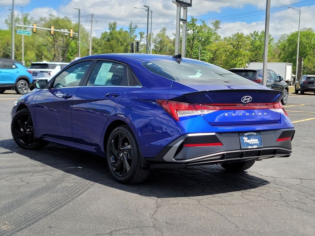 Certified Used 2026 Blue Hyundai SEL Sport image 15