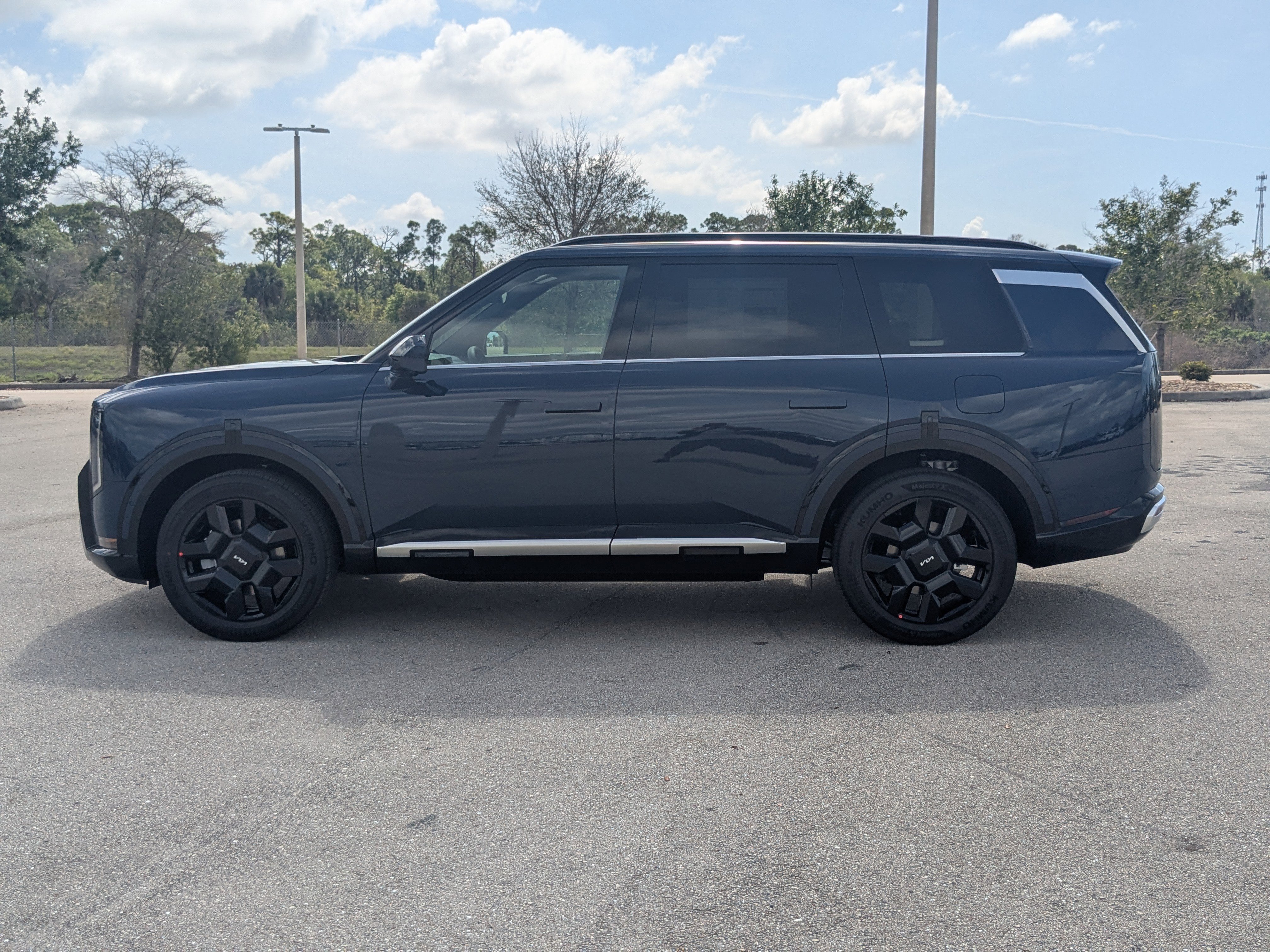 New 2027 Midnight Lake Blue Kia SX image 8