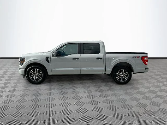 Used 2023 White Ford XL image 8