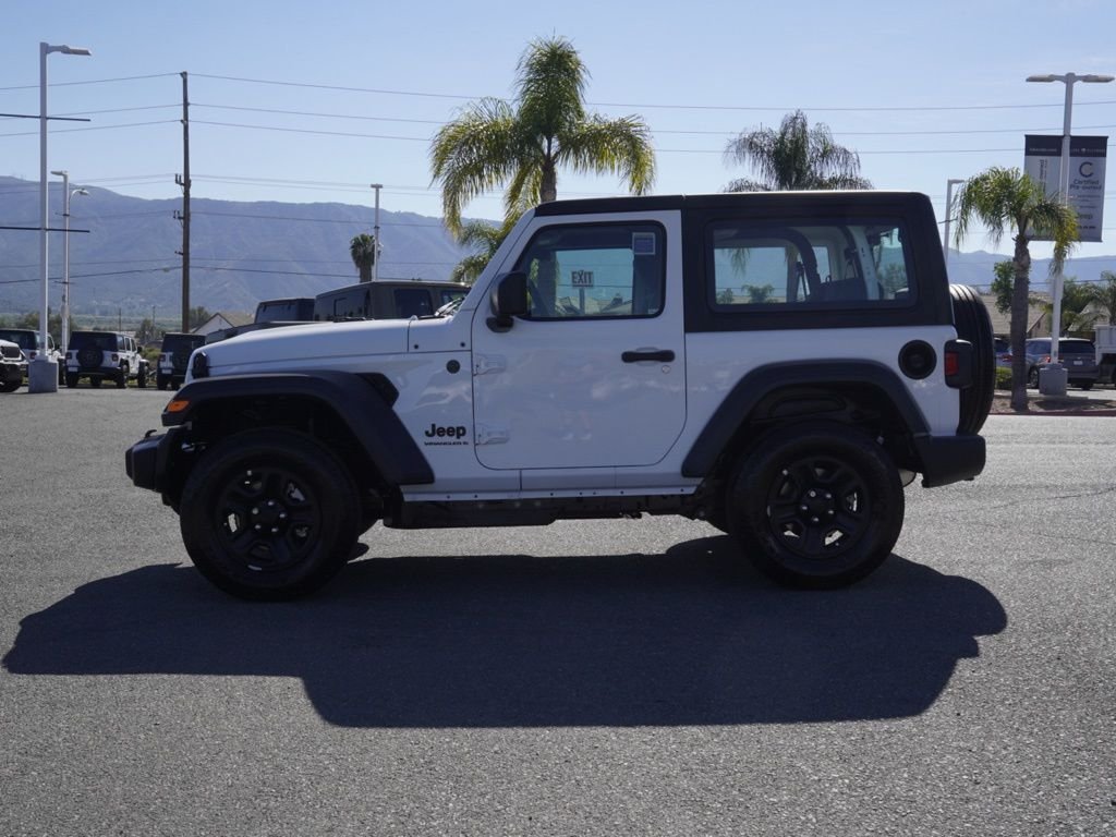 New 2026 Bright White Clear-Coat Exterior Paint Jeep Sport image 6