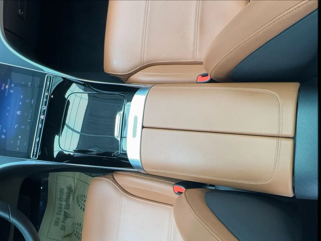 Used 2025 White Mercedes-Benz C 300 image 38