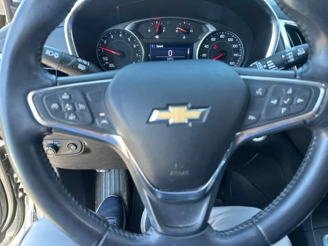 Used 2020 Gray Chevrolet LT image 18