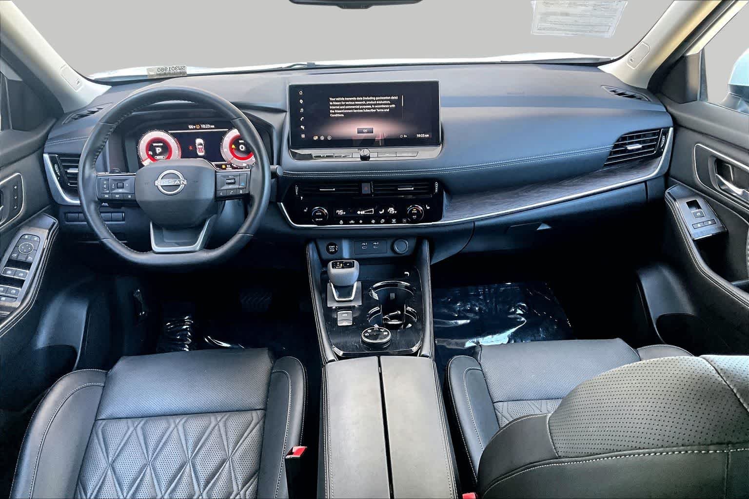 Used 2025 Everest White Pearl Nissan Platinum image 16