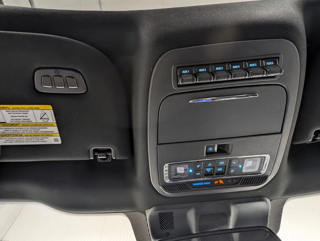 Used 2023 Oxford White Ford Raptor image 9