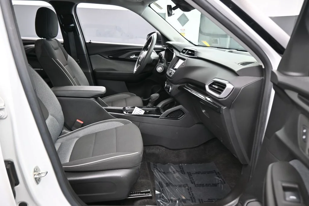Used 2023 Summit White Chevrolet LS image 35