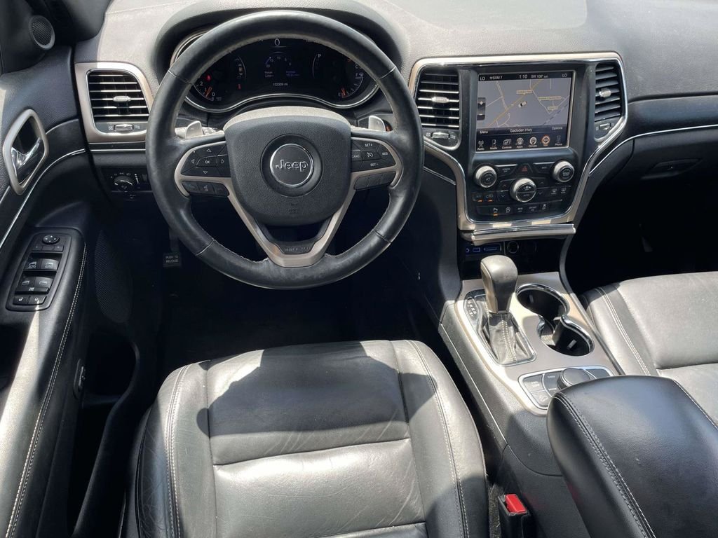 Used 2017 Gray Jeep Limited image 9