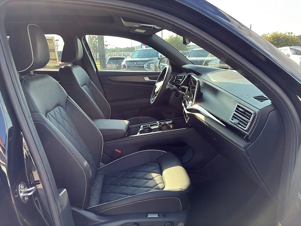 New 2026 Deep Black Pearl Volkswagen 2.0T SEL Premium R-Line 4MOTION image 16