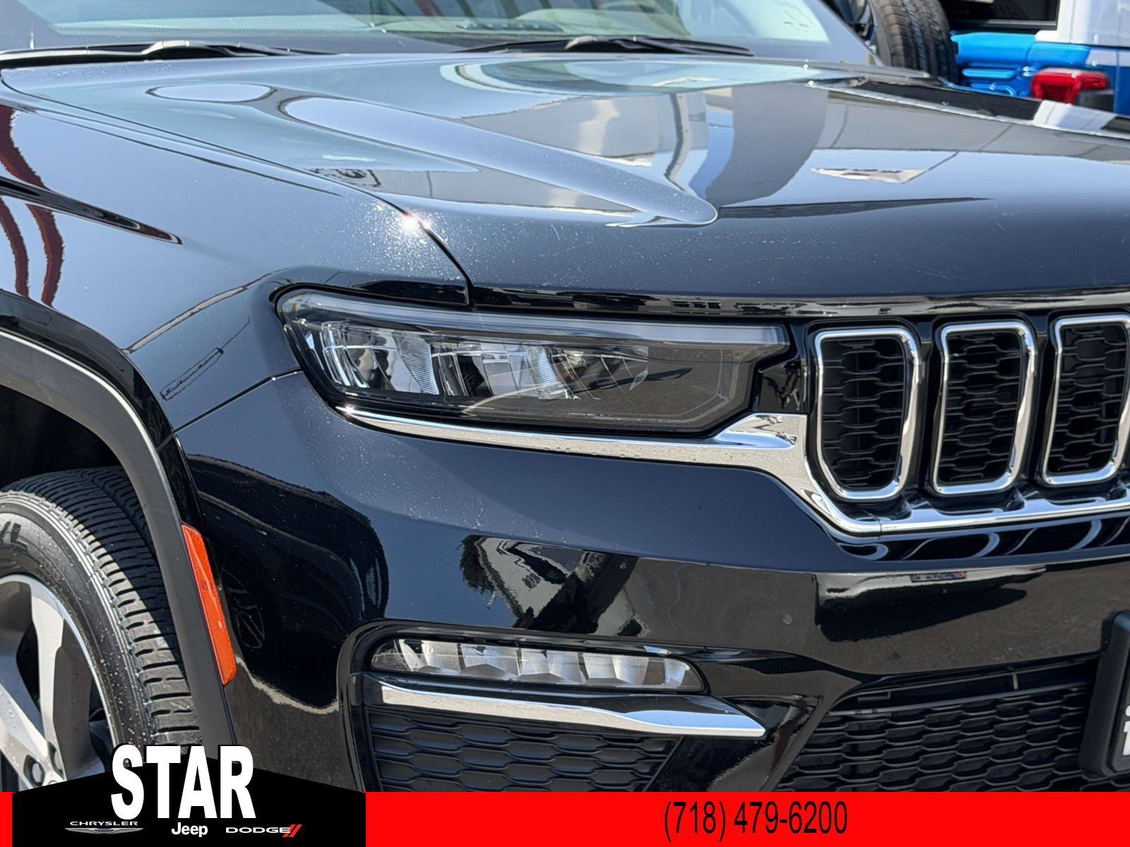 Used 2023 Diamond Black Crystal Pearlcoat Jeep 4xe image 9